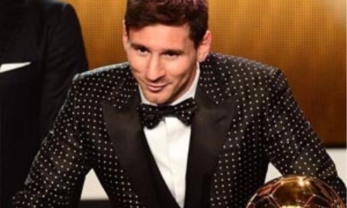 Leo Messi lần thứ tư liên tiếp giành Quả bóng vàng