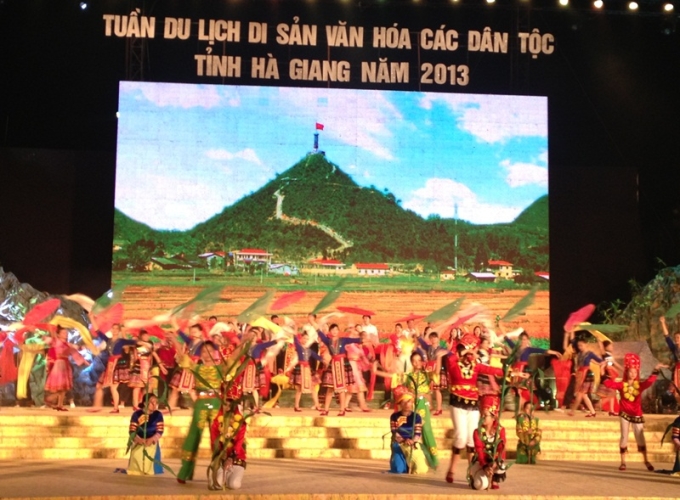 Lễ khai mạc Tuần Du lịch di sản văn hóa các dân tộc tỉnh Hà Giang năm 2013 (Ảnh: Thanh Hà))