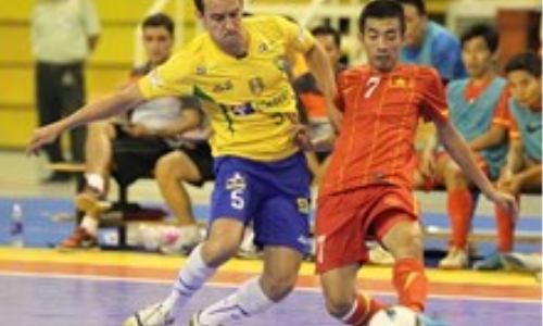 Futsal VN hạ đương kim vô địch thế giới Brazil