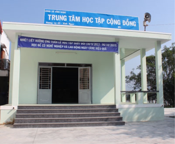 Trung tâm học tập cộng đồng xã Vĩnh Ngọc được xây mới từ sự đóng góp của doanh nghiệp.