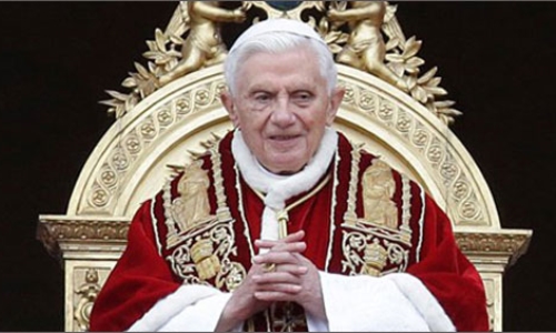 Giáo hoàng Benedict XVI bất ngờ tuyên bố từ chức