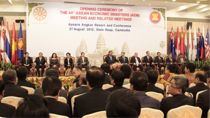 Hội nghị Bộ trưởng Kinh tế ASEAN lần thứ 44 năm 2012