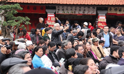 Lễ hội thơ Nguyên tiêu diễn ra trên cả nước