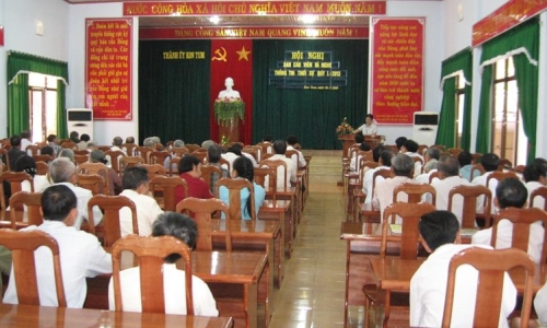 Kon Tum: Hội nghị báo cáo viên Quý 1 năm 2013