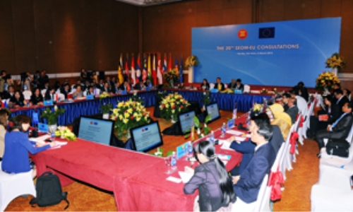 Trọng tâm hợp tác ASEAN-EU trong năm 2013 là thúc đẩy đầu tư