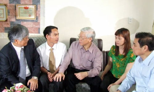 Tổng Bí thư Nguyễn Phú Trọng thăm và làm việc tại Tập đoàn Than - Khoáng sản Việt Nam