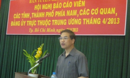 Hội nghị báo cáo viên các tỉnh, thành phố phía Nam tháng 4 năm 2013