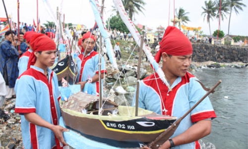 Lễ Khao lề thế lính Hoàng Sa