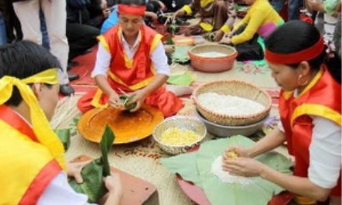 Thi nấu bánh chưng, bánh dầy cung tiến Vua Hùng