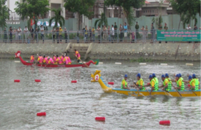 Giải đua thuyền truyền thống TP Hồ Chí Minh năm 2013, sáng 27/4. Ảnh: VGP/Thanh Thuỷ