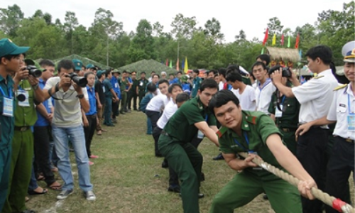 TP. Hồ Chí Minh: Khai mạc Hội trại “Tuổi trẻ giữ biển” năm 2013