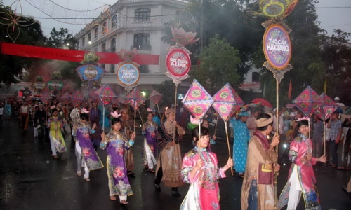 Bế mạc Festival Nghề truyền thống Huế năm 2013