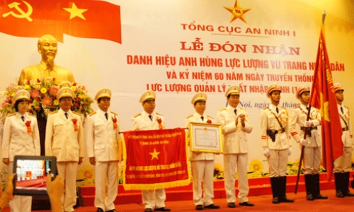 Phong tặng danh hiệu Anh hùng năm 2013