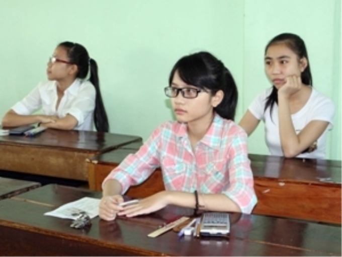 Thí sinh dự thi đại học, cao đẳng năm 2013. (Ảnh: TTXVN)