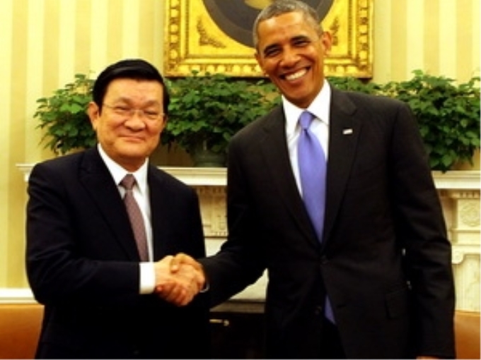 Tổng thống Hoa Kỳ Barack Obama đón Chủ tịch nước Trương Tấn Sang. (Ảnh: Nguyễn Khang/TTXVN)