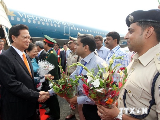 Quang cảnh lễ đón Thủ tướng Nguyễn Tấn Dũng tại sân bay Gaya, bang Bihar. (Ảnh: Đức Tám/TTXVN)