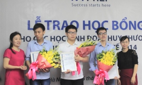 Tặng học bổng toàn phần cho học sinh đoạt giải Olympic Toán quốc tế