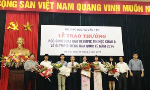 Biểu dương học sinh, sinh viên đoạt giải Olympic quốc tế