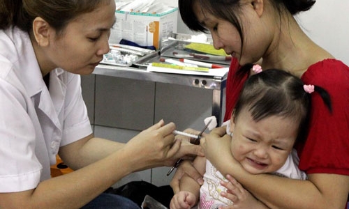 6.967.000 trẻ được tiêm chủng vắcxin sởi-Rubella đợt 1