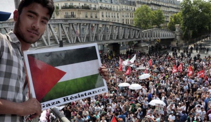 Người dân tập trung ủng hộ Palestine độc lập tại Paris ngày 19/7/2014. (Nguồn: AFP)