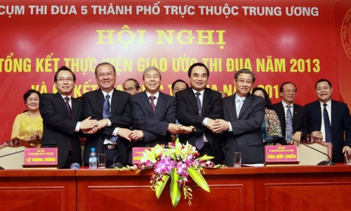 5 thành phố trực thuộc Trung ương ký giao ước thi đua