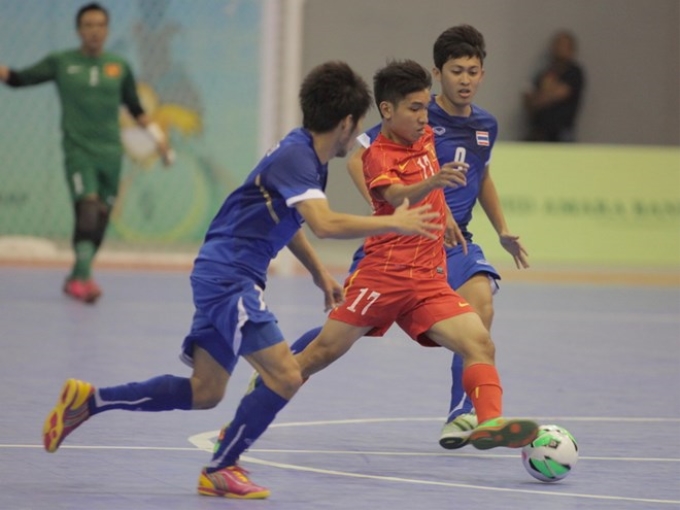 Trận đấu giữa đội tuyển Futsal Việt Nam và tuyển Futsal Thái Lan. (Ảnh: TTXVN)