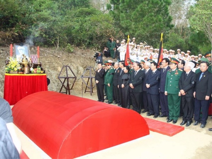 Mộ phần của Đại tướng Võ Nguyên Giáp tại Vũng Chùa-Đảo Yến. (Ảnh minh hoạ: TTXVN)