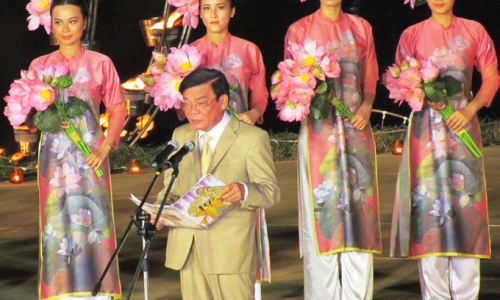 Bế mạc Festival Huế 2014: đặc sắc, nhân văn