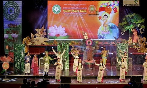 Đêm "Vesak thiêng liêng" gửi lời chúc phúc đi muôn nơi