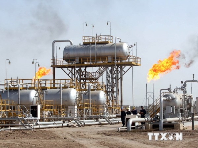 Toàn cảnh nhà máy lọc khí gas Naher al-Umran, cách thành phố Basra (miền nam Iraq) 40 km về phía bắc. (Ảnh: AFP/TTXVN)