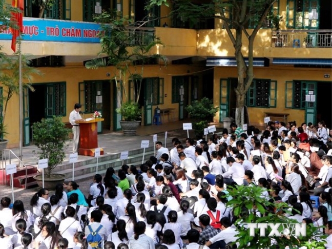 Thí sinh nghe phổ biến quy chế thi tại Hội đồng thi trường Trung học cơ sở Hoàn Kiếm, Hà Nội. (Ảnh: Quý Trung/TTXVN)