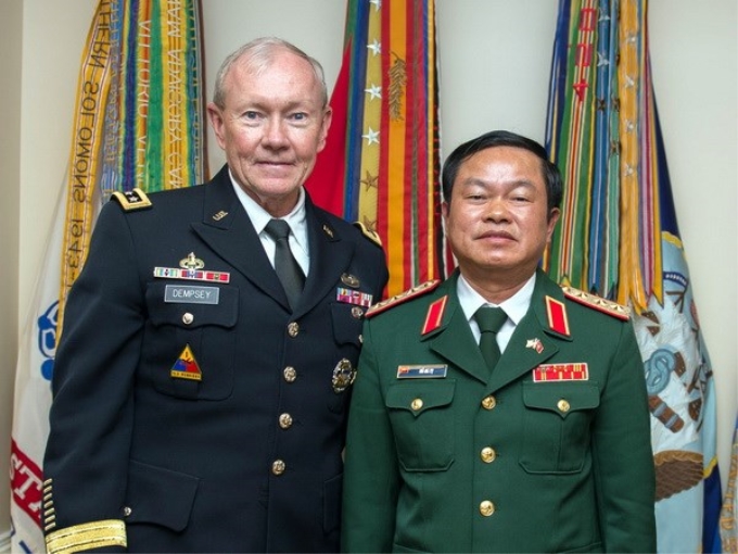 Thượng tướng Đỗ Bá Tỵ đã có buổi gặp và làm việc với Đại tướng Martin Dempsey trong chuyến thăm Mỹ tháng 6/2013 (Nguồn: TTXVN)