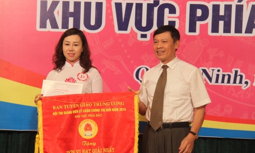 Bế mạc Hội thi giảng viên lý luận chính trị giỏi khu vực phía Bắc năm 2014