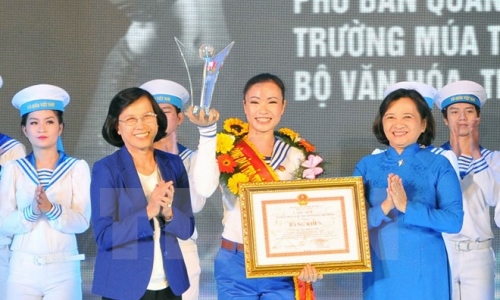 Thành phố Hồ Chí Minh tuyên dương 6 công dân trẻ tiêu biểu 2014