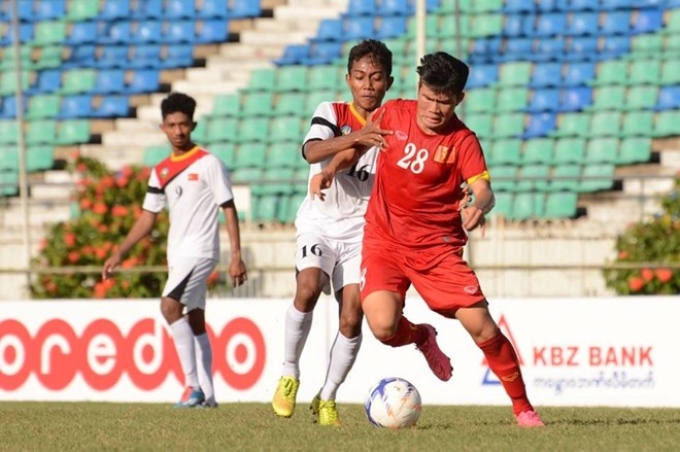 U19 Việt Nam (áo đỏ) sẽ phải "sinh tử" với U19 Myanmar. (Nguồn: MFF)