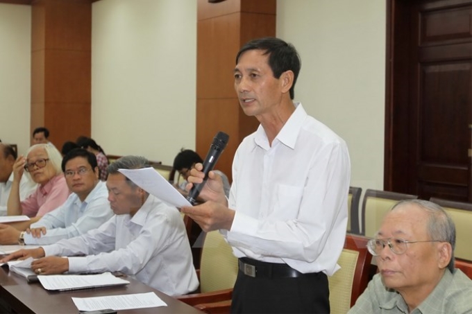 Các đại biểu Ủy ban MTTQ Việt Nam TP.Hồ Chí Minh và Hội Luật gia thành phố góp ý Văn kiện Đại hội XII. (Ảnh: Thanh Vũ/TTXVN)