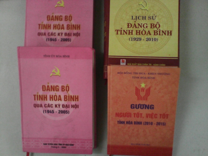 Ảnh bìa sách "Địa chí tỉnh Hòa Bình”