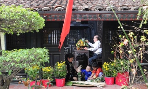 Gia đình Việt trước yêu cầu xây dựng con người mới