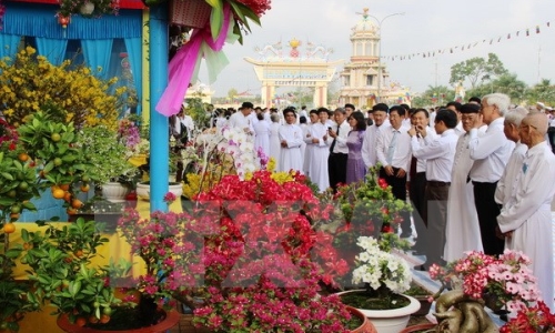 Hơn 80.000 người dự Đại Lễ Đức Chí Tôn ở Hội thánh Cao Đài