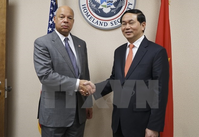 Bộ trưởng Trần Đại Quang và Bộ trưởng An ninh Nội địa Mỹ Jeh Johnson. (Ảnh: Quang Hòa/TTXVN)