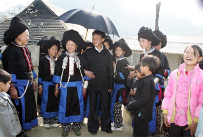 Lễ đón dâu của người Dao áo dài ở Sìn Hồ, Lai Châu.