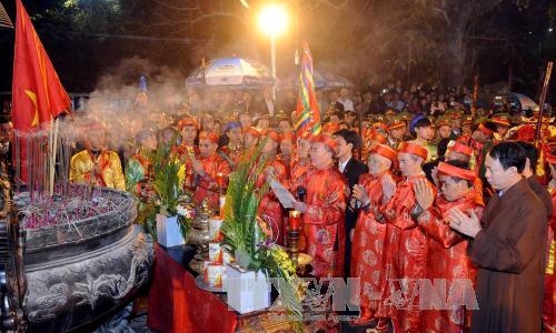 Nhộn nhịp Lễ khai ấn Đền Trần Nam Định 2015