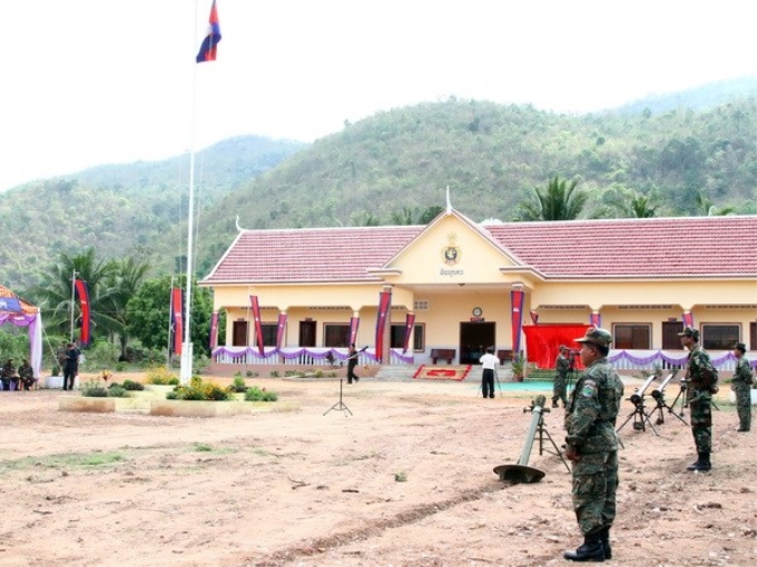 Trụ sở chỉ huy Tiểu đoàn 112, Lữ đoàn tác chiến 11 được xây dựng bằng nguồn viện trợ của Bộ Quốc phòng Việt Nam. (Ảnh: TTXVN)