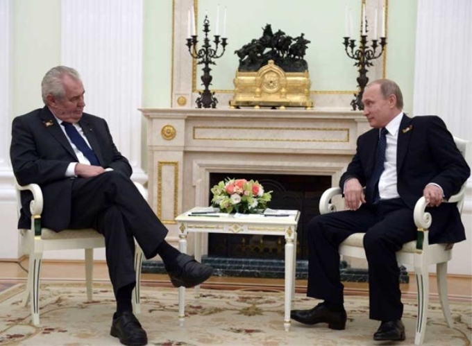 Tổng thống Nga Putin và Tổng thống CH Séc Milos Zeman.