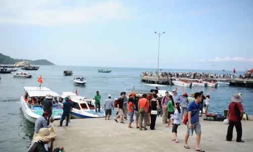 Quảng Nam: Gần 50.000 lượt khách tham quan bằng đường biển