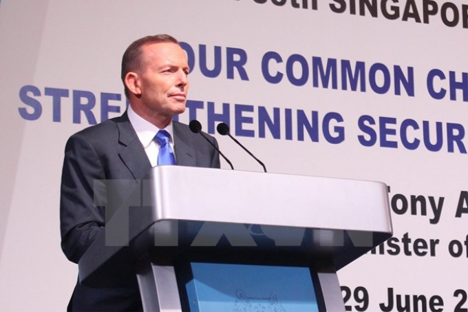 Thủ tướng Australia Tony Abbott phát biểu tại tại Khách sạn Shangri-La. (Ảnh: TTXVN)