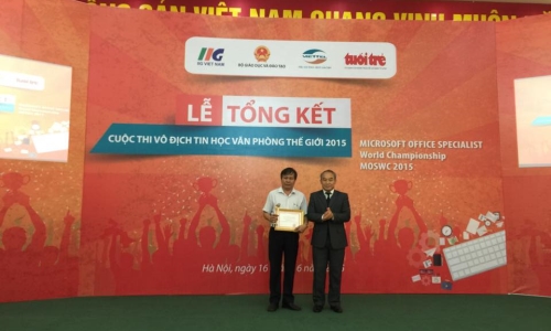 Đại học Ngoại thương Hà Nội: đạt 2 giải Vàng Cuộc thi MOSWC 2015 tại Việt Nam