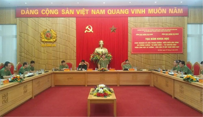 Tọa đàm khoa học "Kinh nghiệm về đấu tranh chống diễn biến hoà bình và phòng, chống tự diễn biến, tự chuyển hoá trên lĩnh vực tư tưởng- văn hoá ở Việt Nam hiện nay". Ảnh minh họa/ Nguồn: QĐND