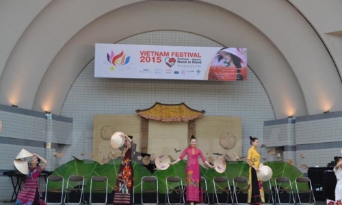 Tưng bừng lễ khai mạc Festival Việt Nam-Nhật Bản 2015