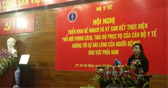 Bộ trưởng Bộ Y tế Nguyễn Thị Kim Tiến phát biểu tại Hội nghị